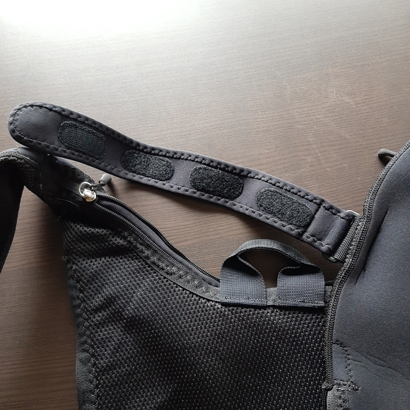 Wearable Ultra Slim 17" Laptop Sleeve - Picture 6 of 9